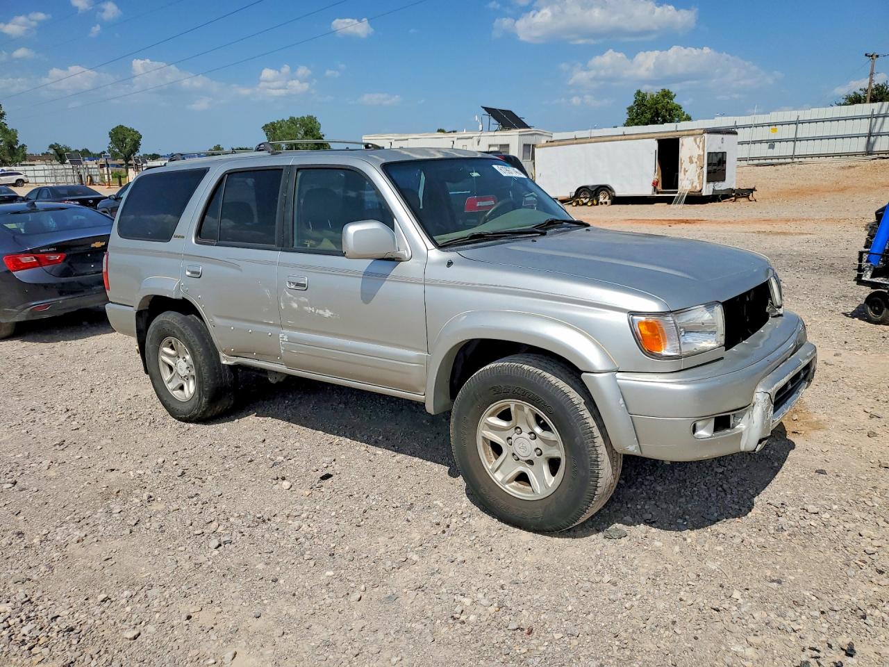 2000 TOYOTA 4RUNNER