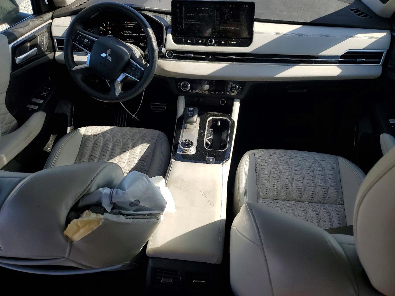 2025 MITSUBISHI OUTLANDER