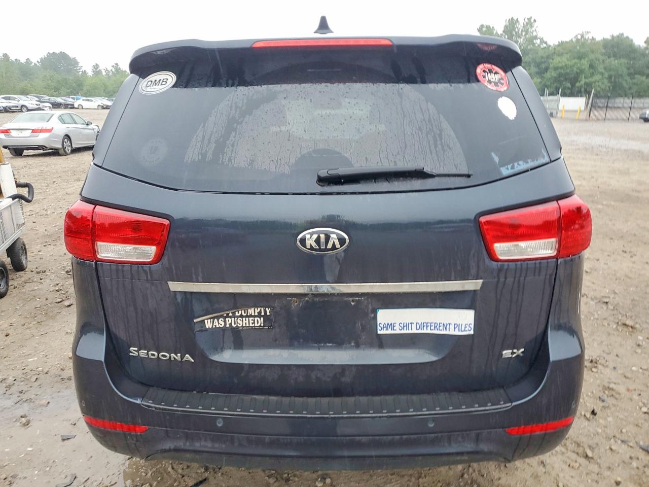 2016 KIA SEDONA