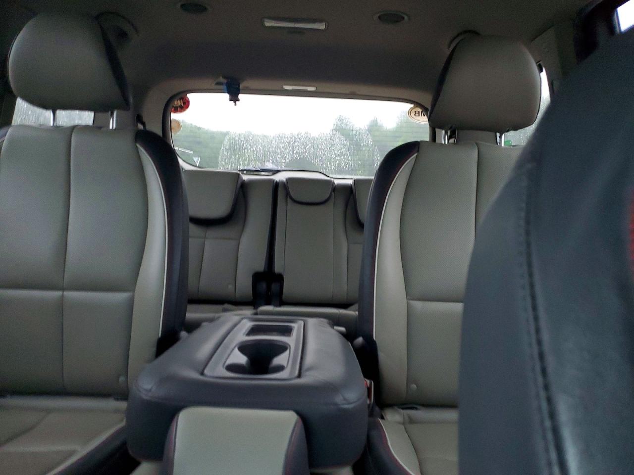 2016 KIA SEDONA