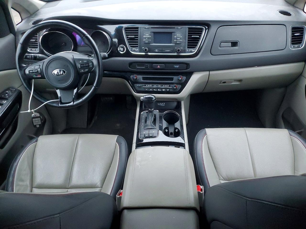 2016 KIA SEDONA