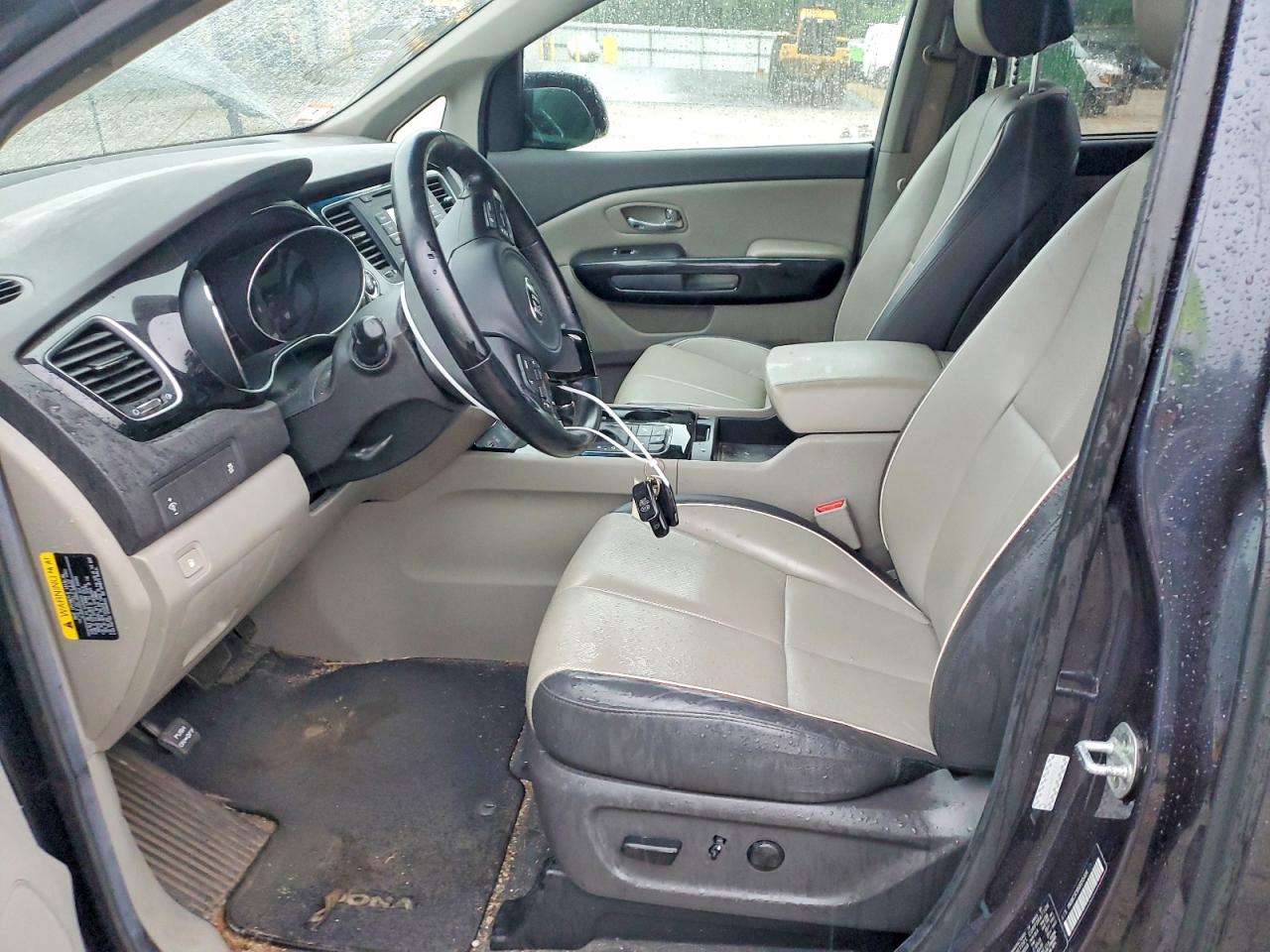 2016 KIA SEDONA