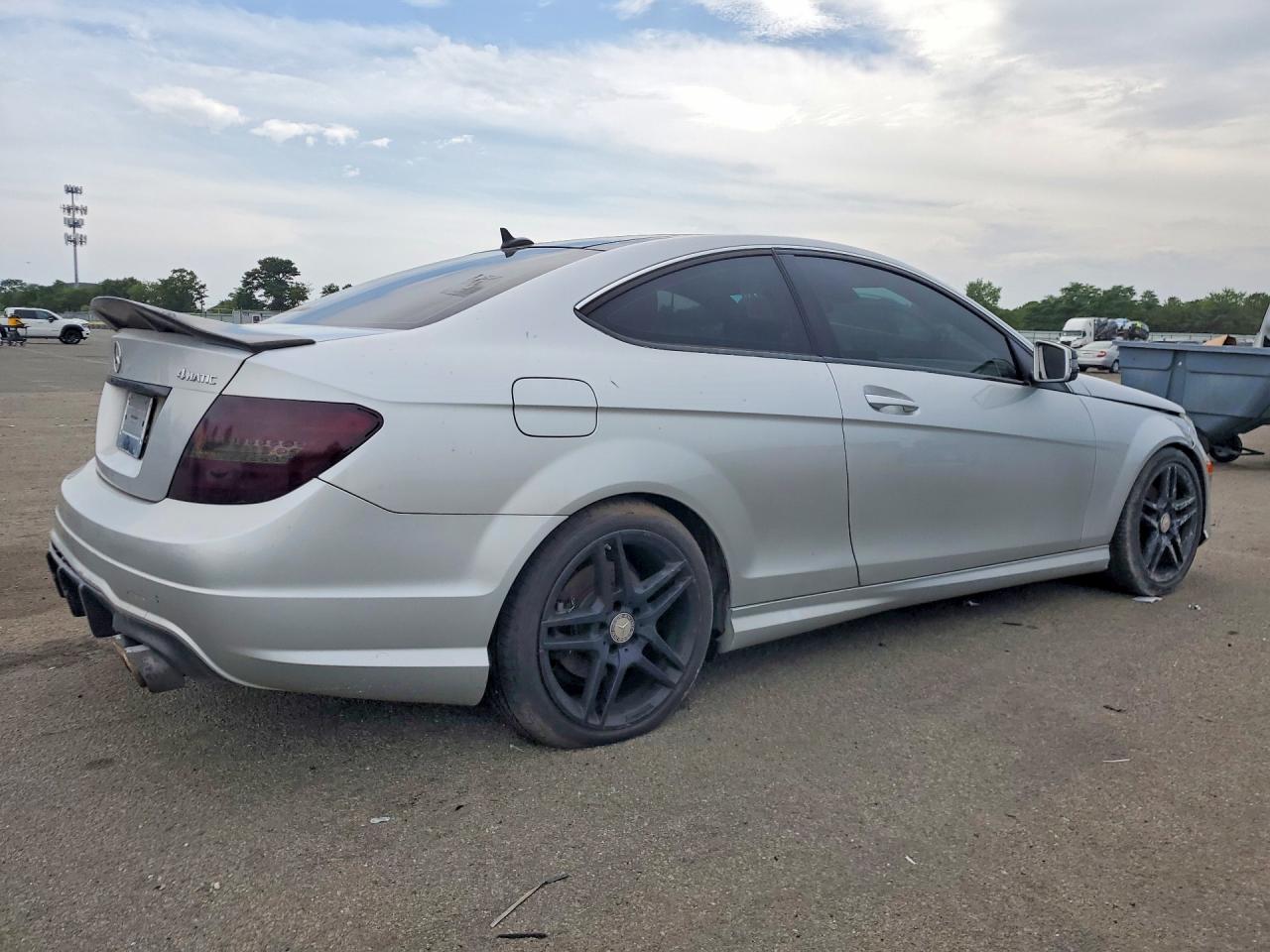 2014 MERCEDES-BENZ C-CLASS