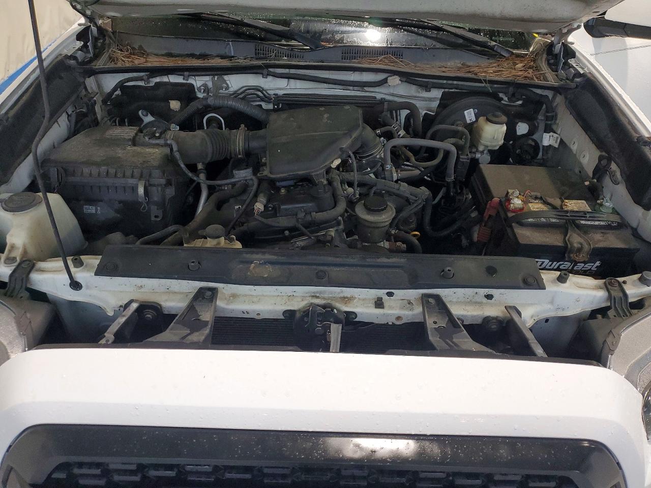 2017 TOYOTA TACOMA