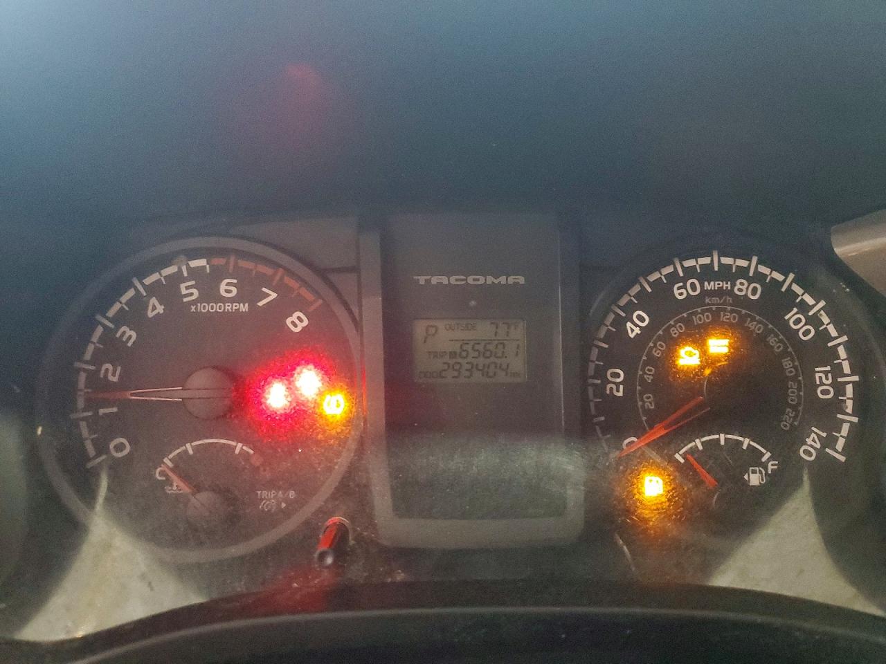 2017 TOYOTA TACOMA