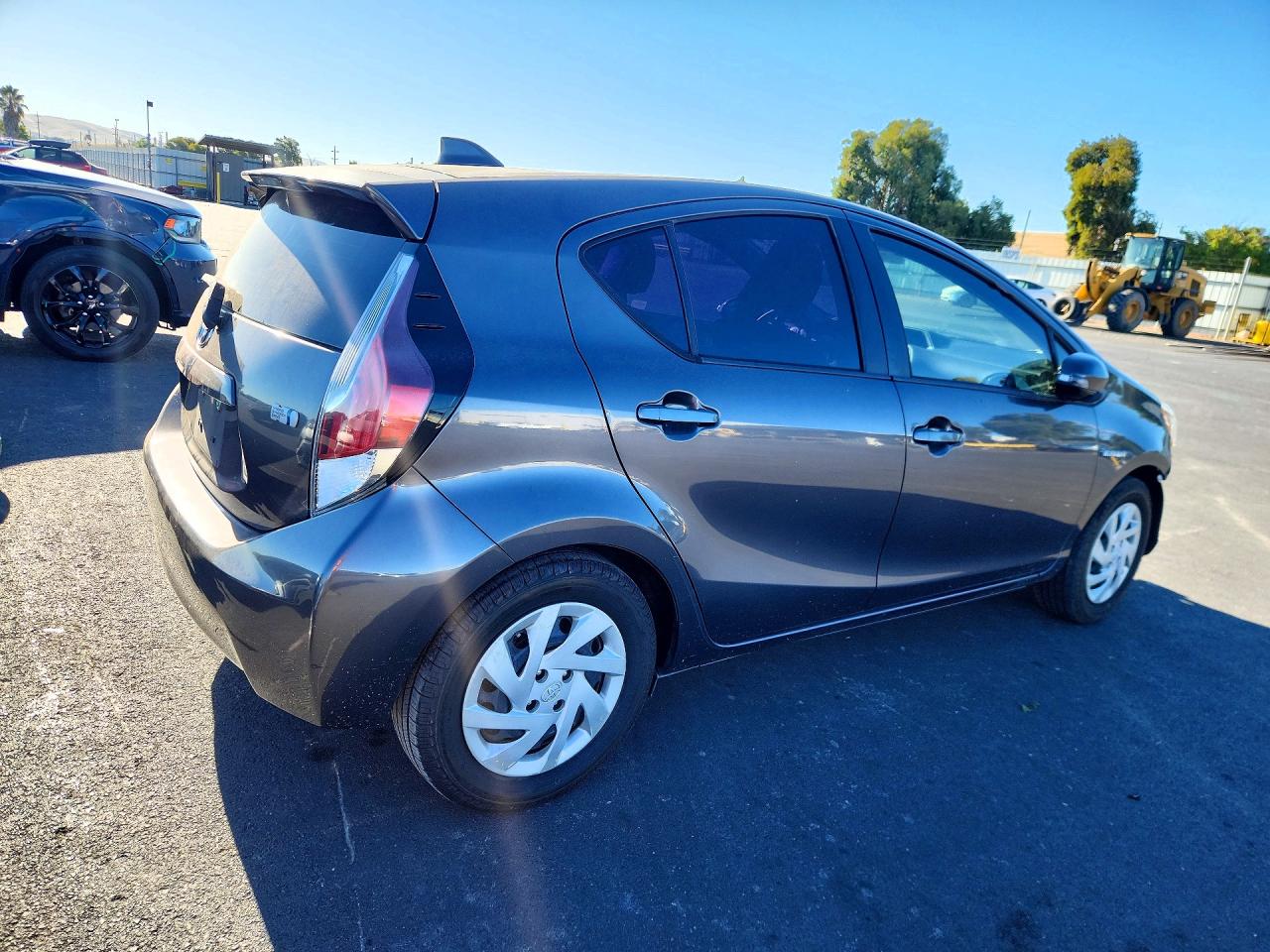 2015 TOYOTA PRIUS