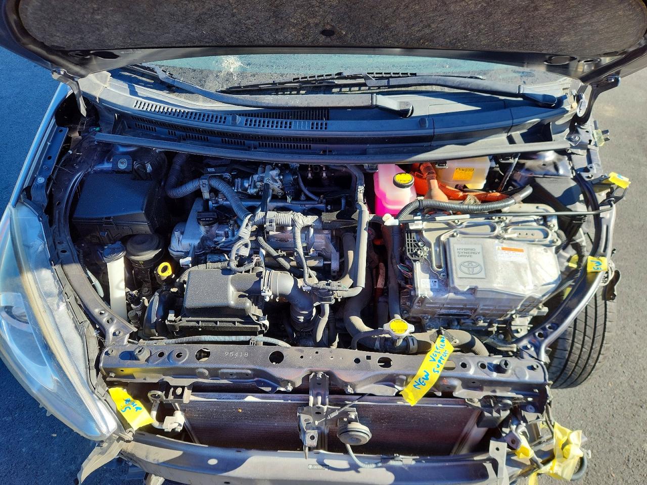 2015 TOYOTA PRIUS