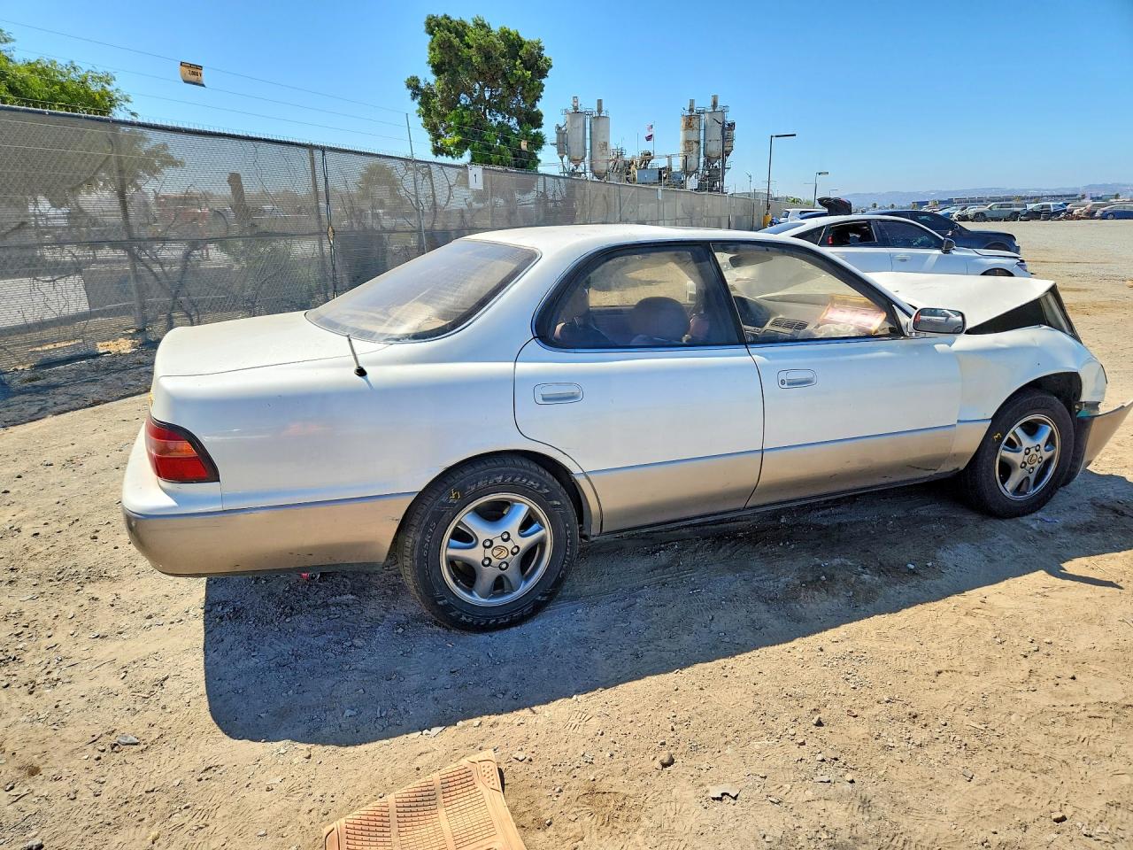 1996 LEXUS ES300