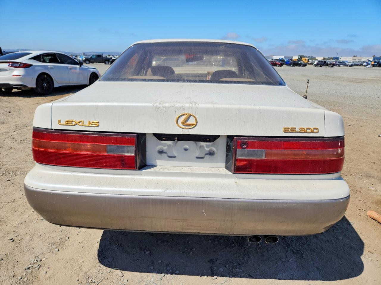 1996 LEXUS ES300