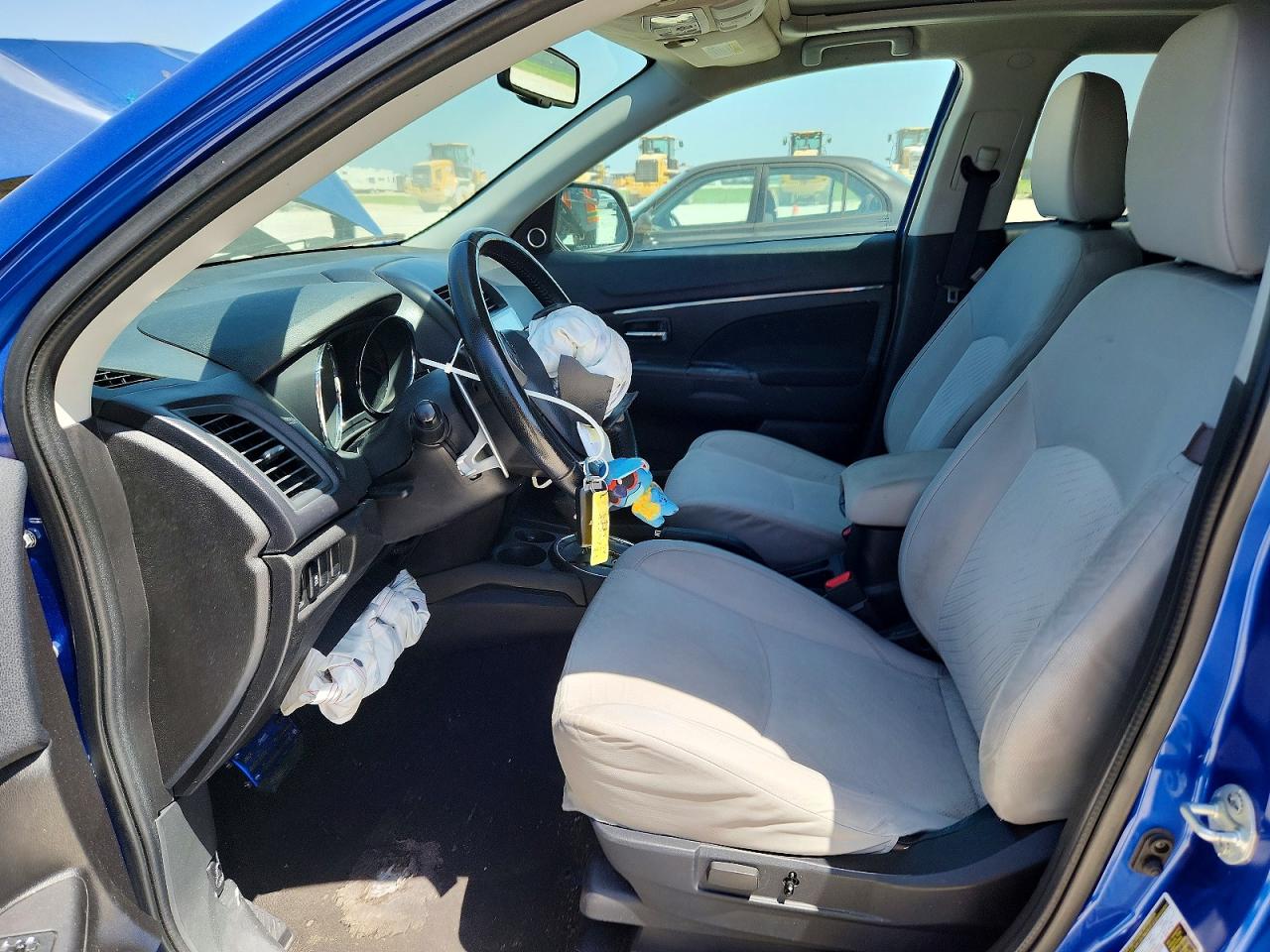 2015 MITSUBISHI OUTLANDER