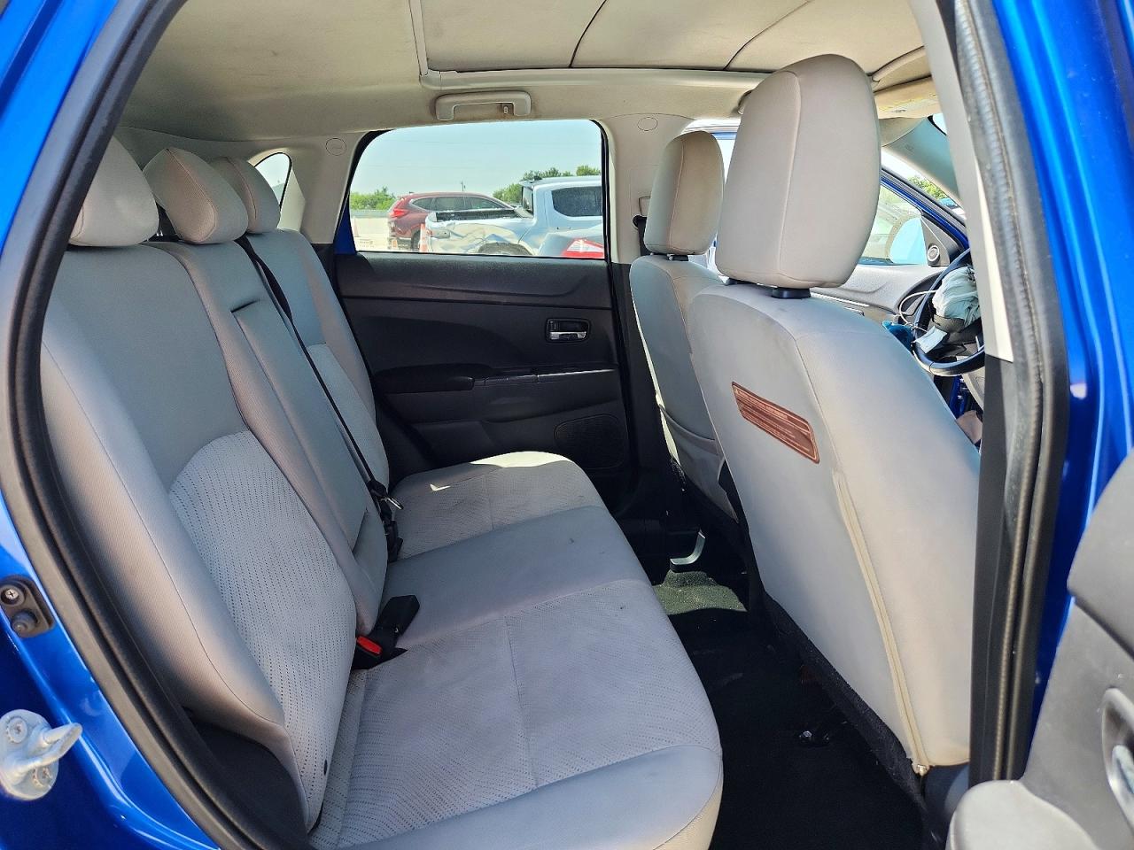 2015 MITSUBISHI OUTLANDER