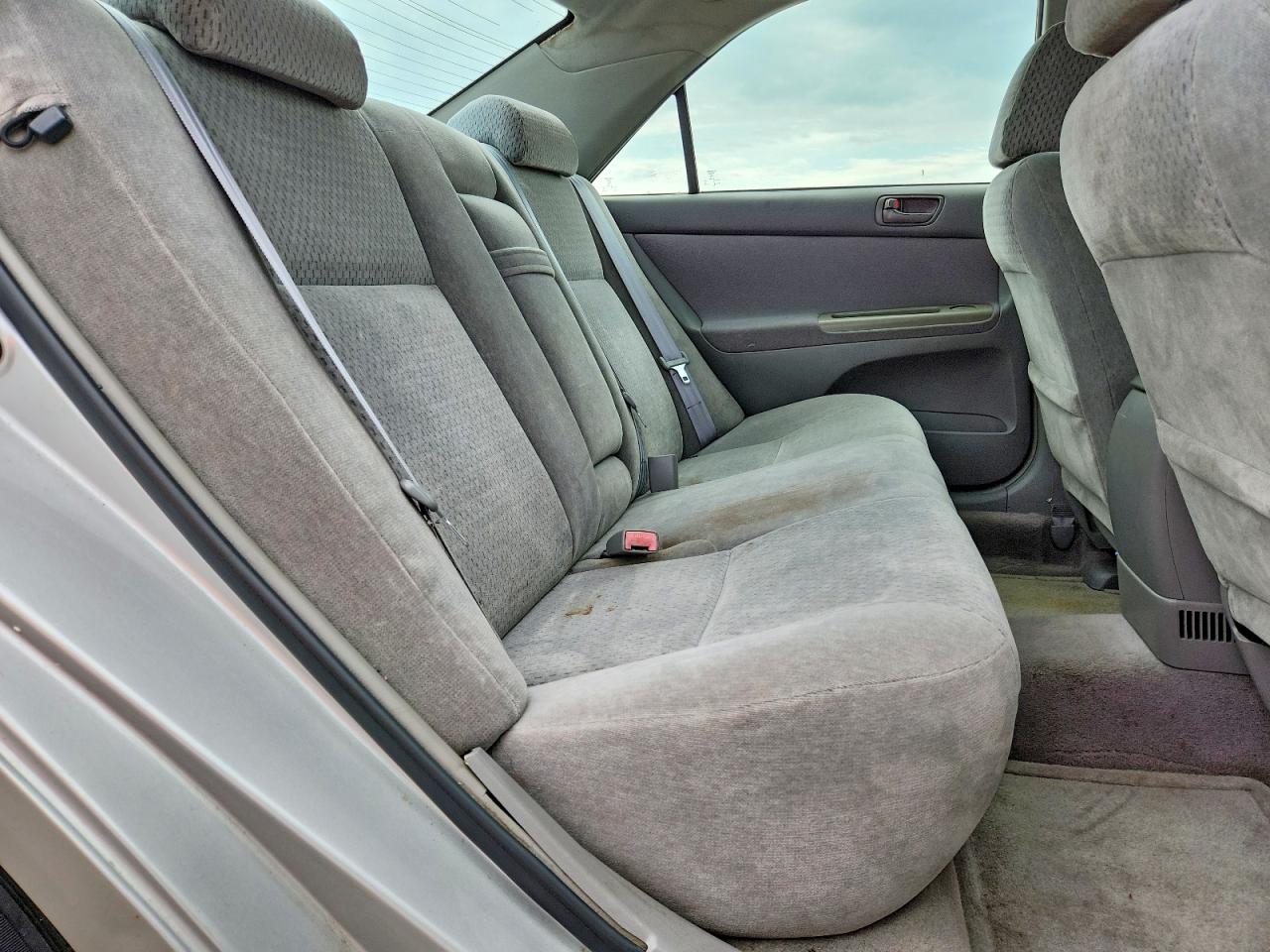 2002 TOYOTA CAMRY