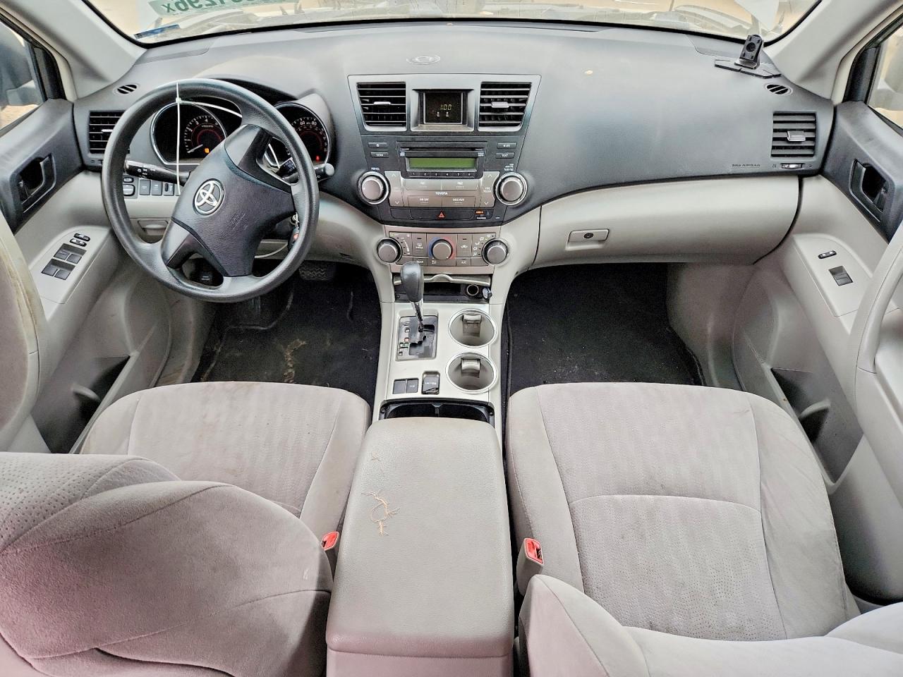 2011 TOYOTA HIGHLANDER