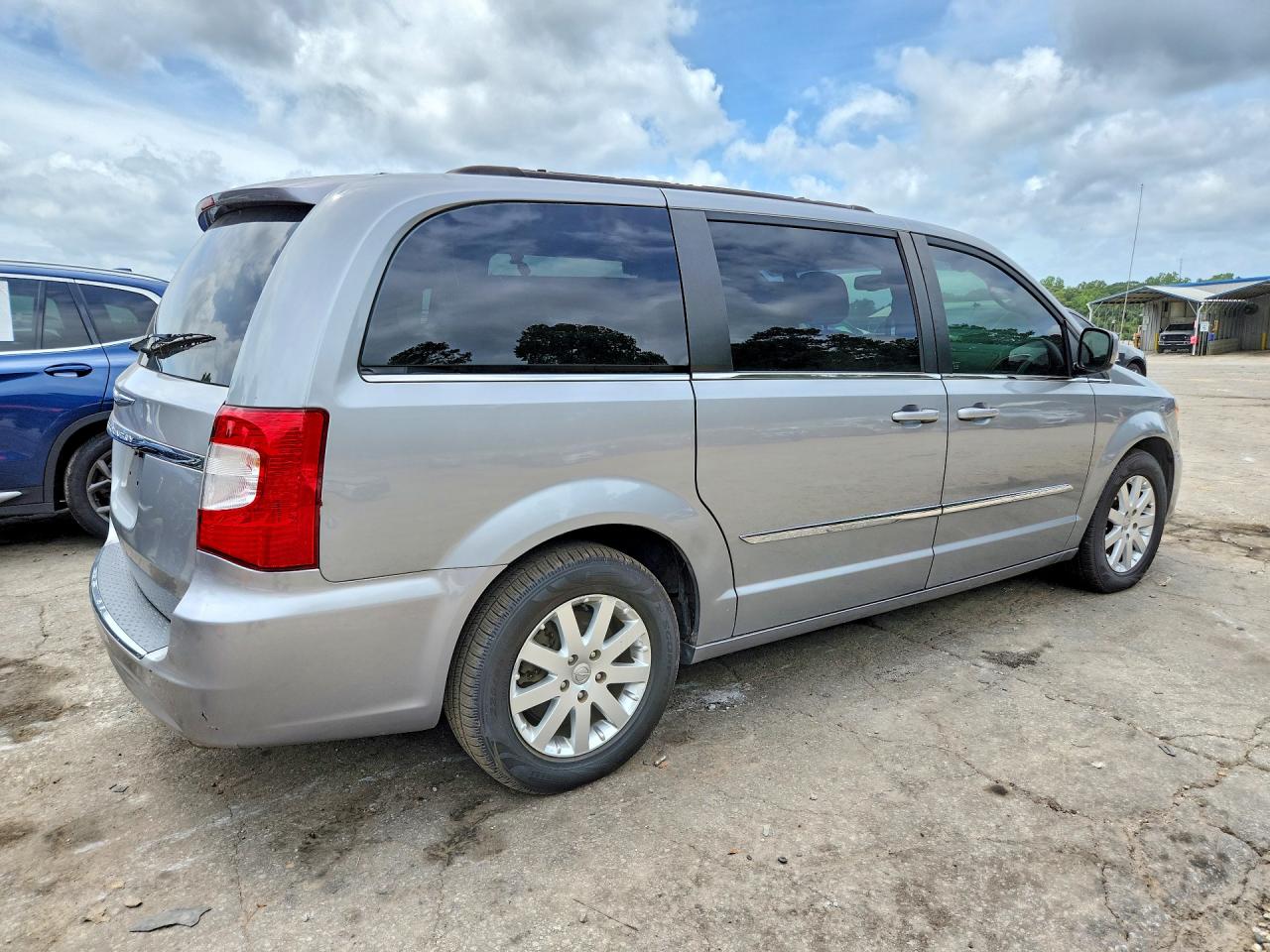 2015 CHRYSLER MINIVAN