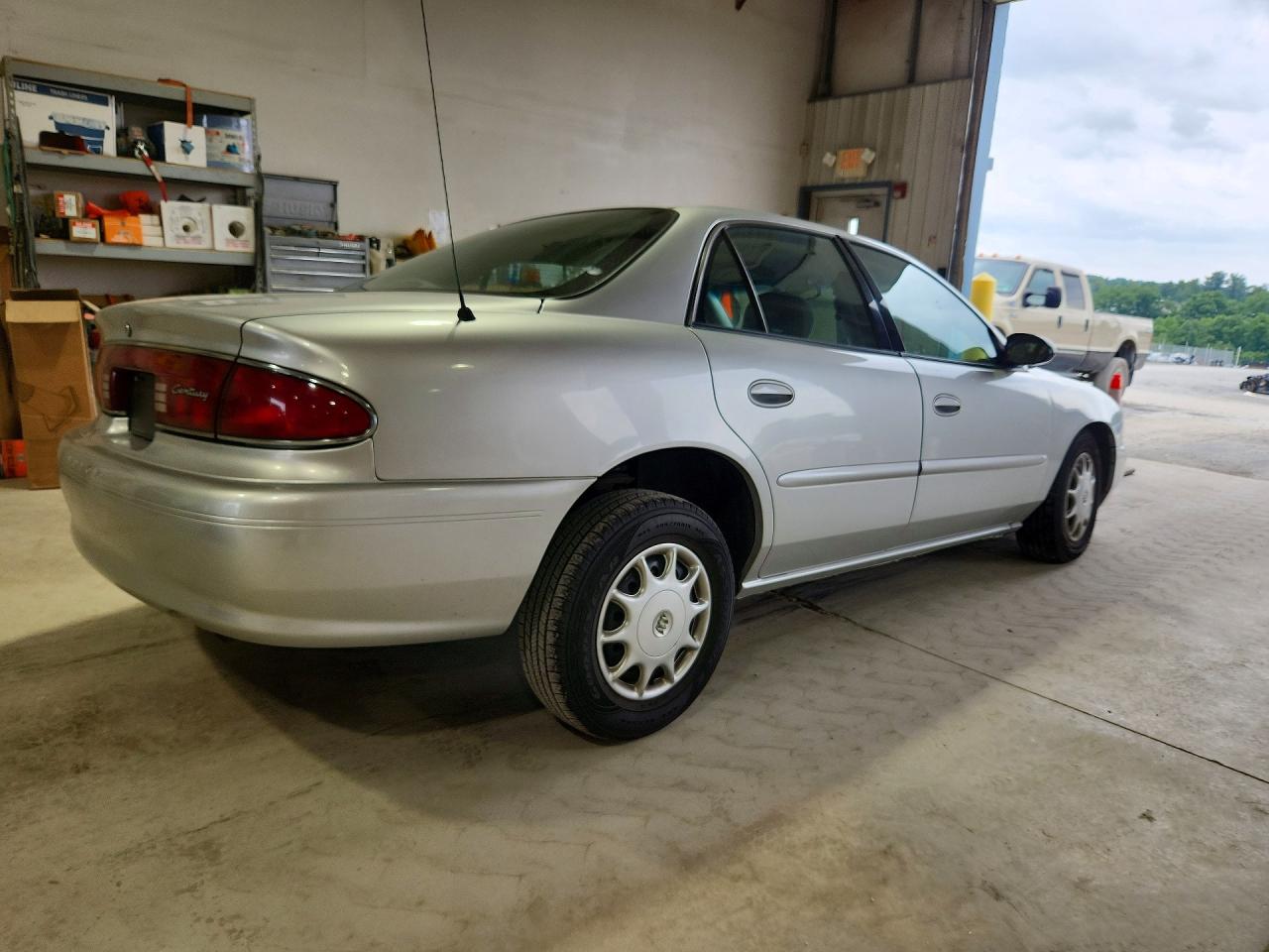 2005 BUICK CENTURY