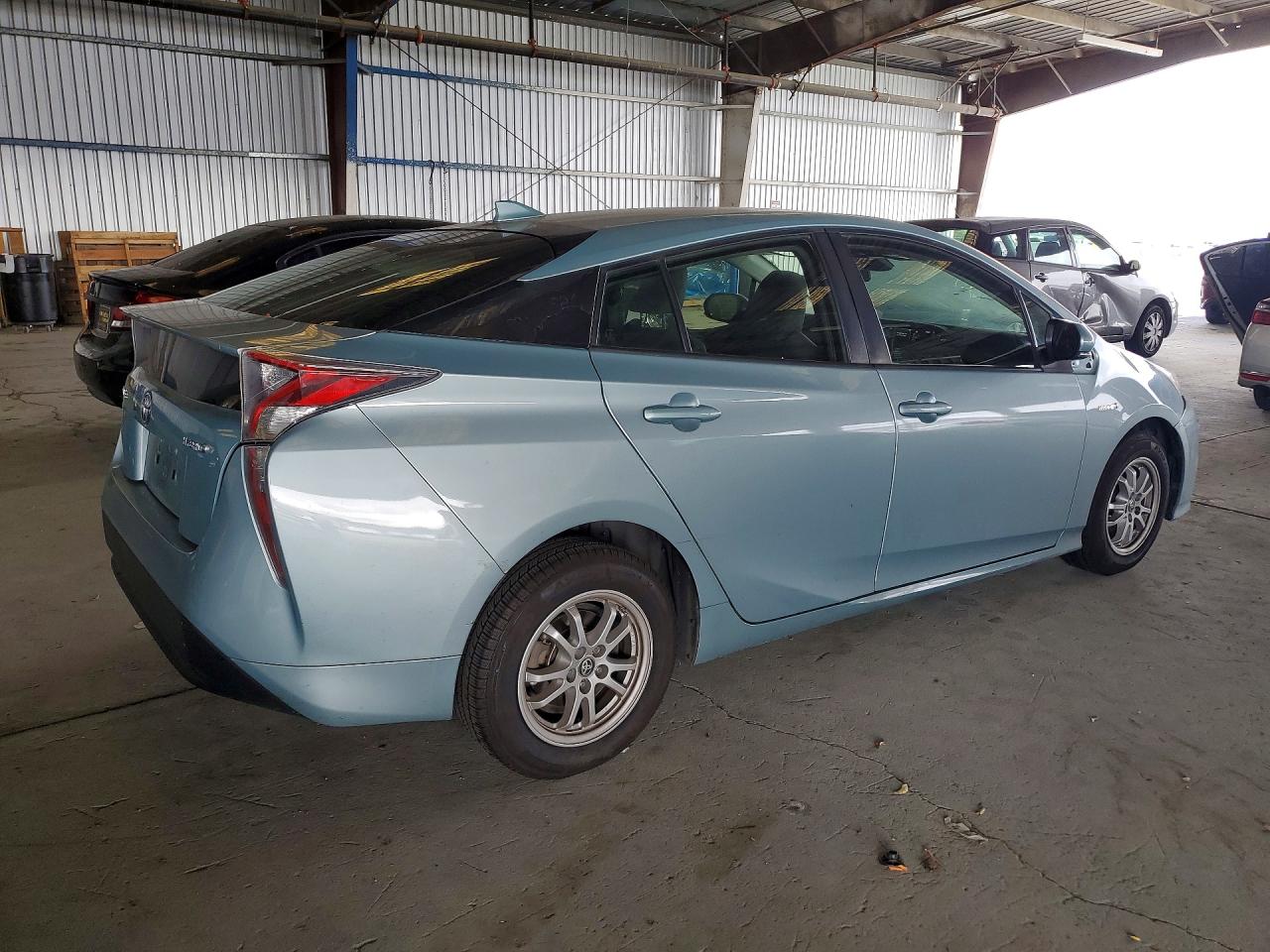 2017 TOYOTA PRIUS