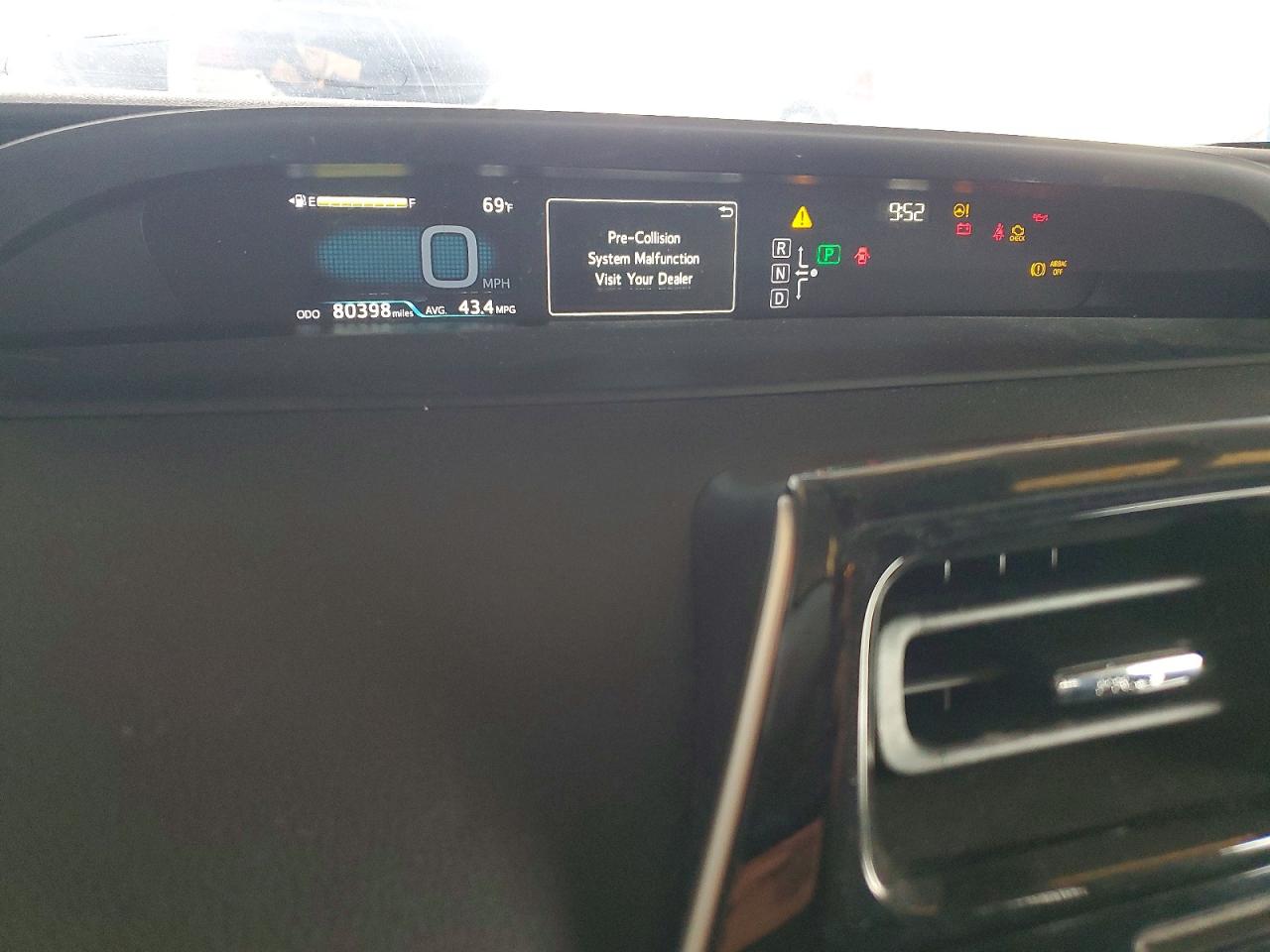 2017 TOYOTA PRIUS