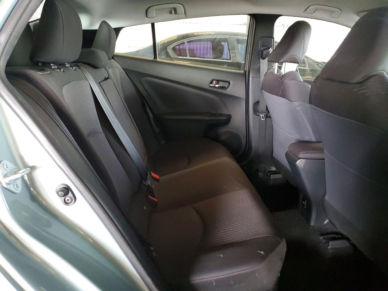 2017 TOYOTA PRIUS