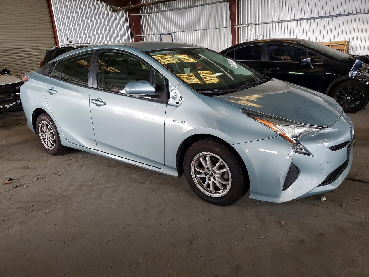 2017 TOYOTA PRIUS