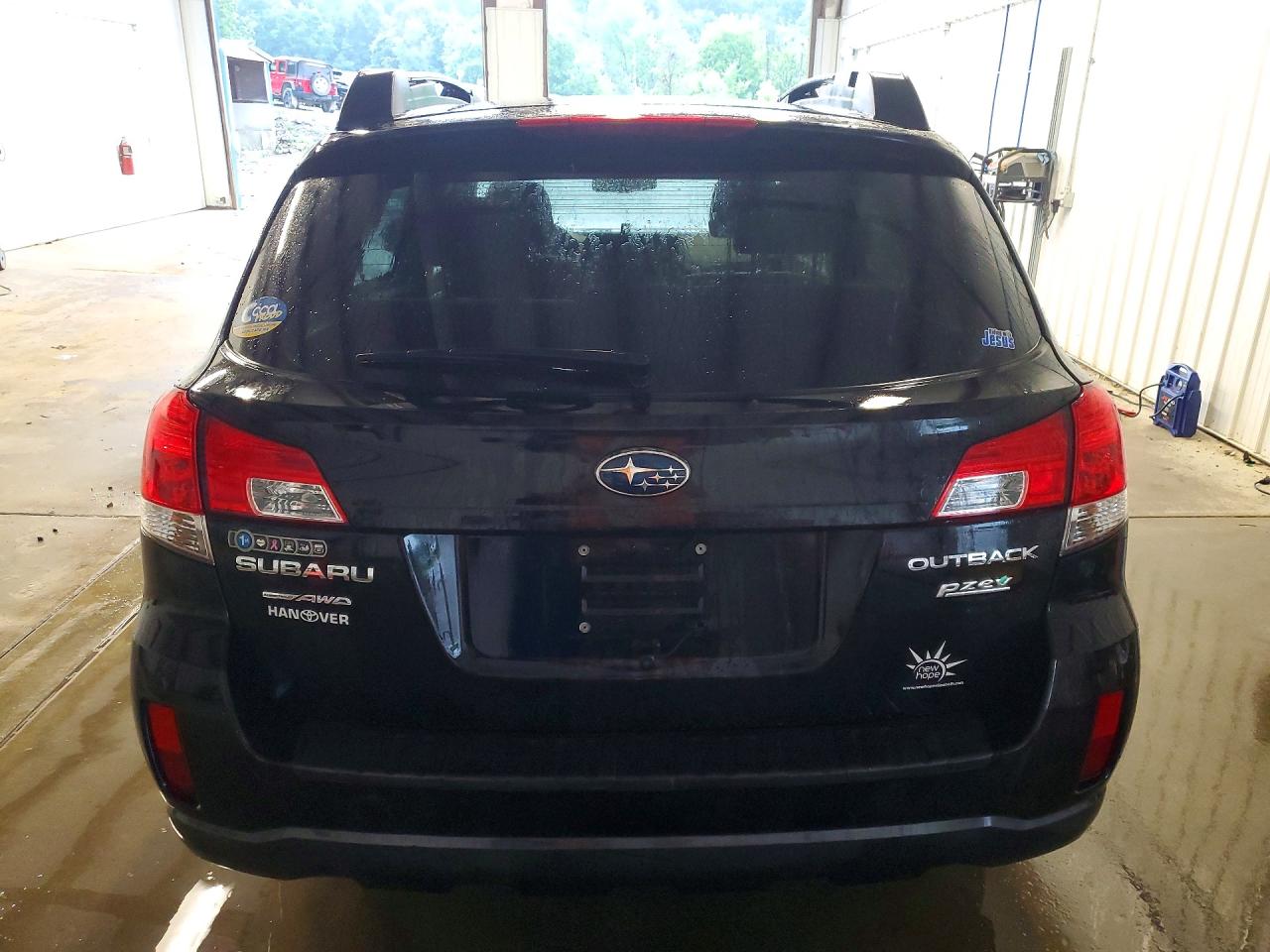 2013 SUBARU OUTBACK