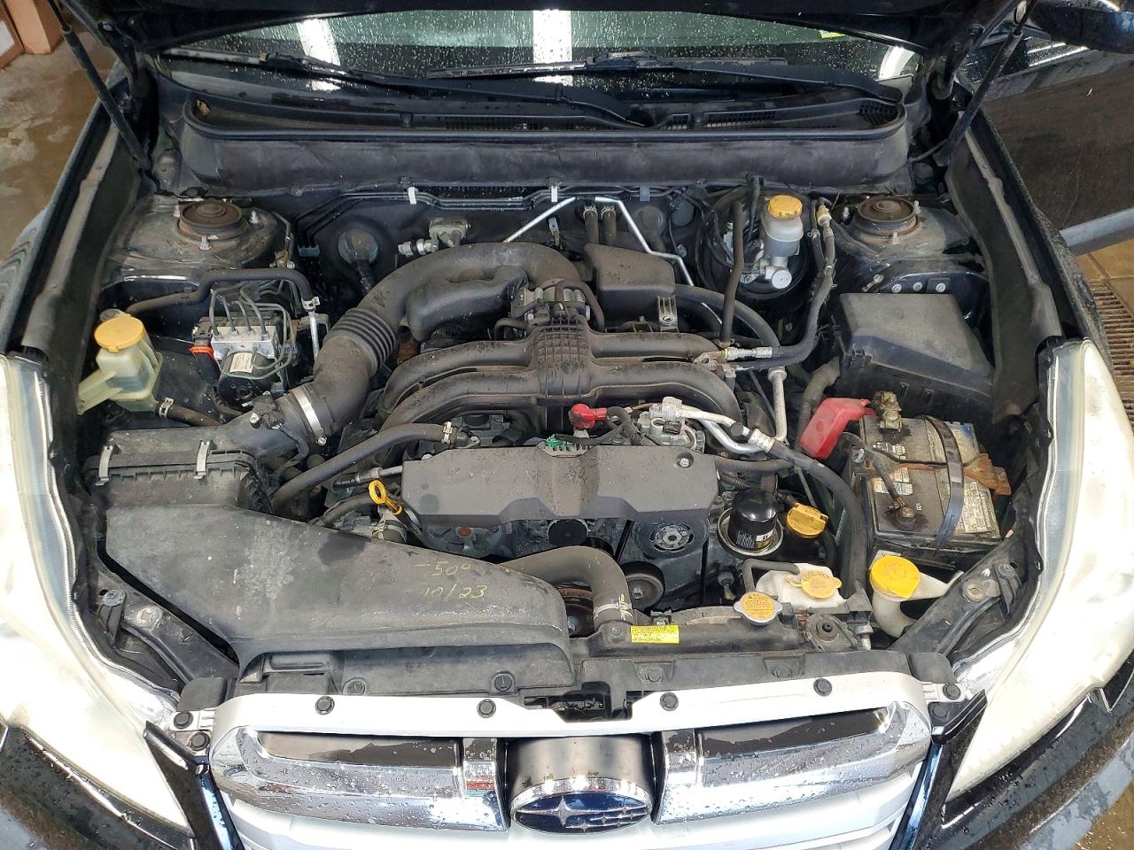 2013 SUBARU OUTBACK
