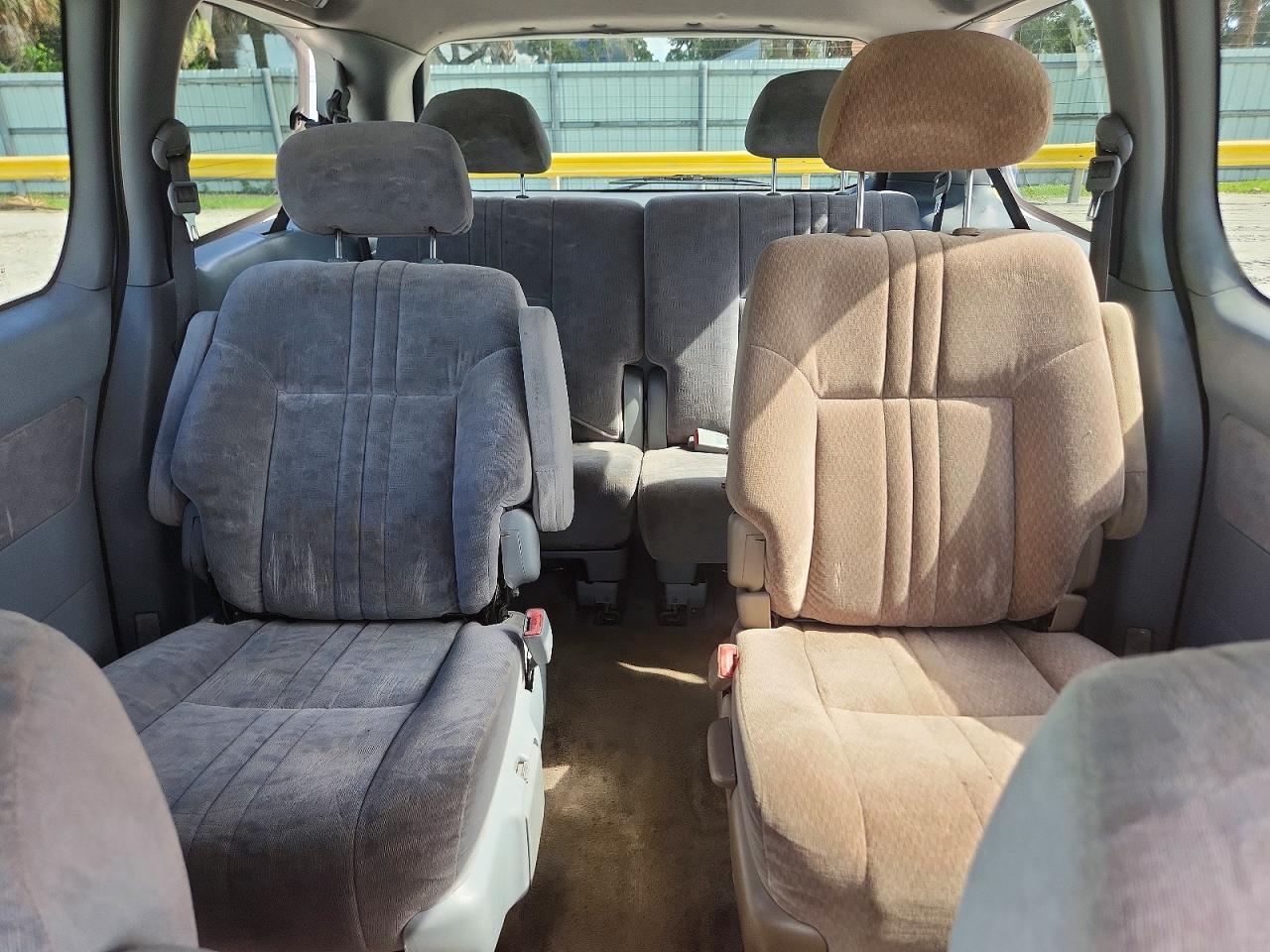 2001 TOYOTA SIENNA
