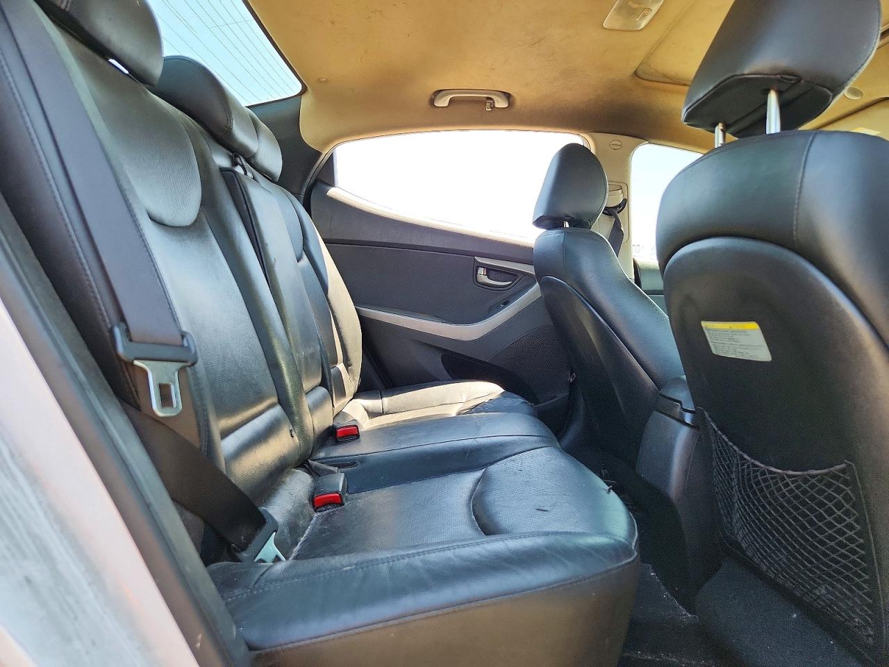 2015 HYUNDAI ELANTRA