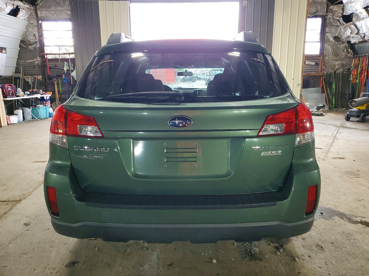 2010 SUBARU OUTBACK
