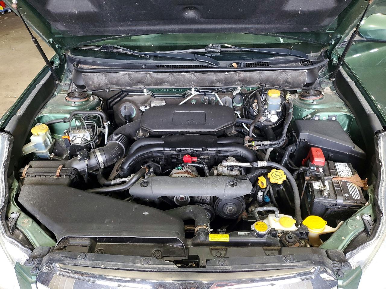 2010 SUBARU OUTBACK