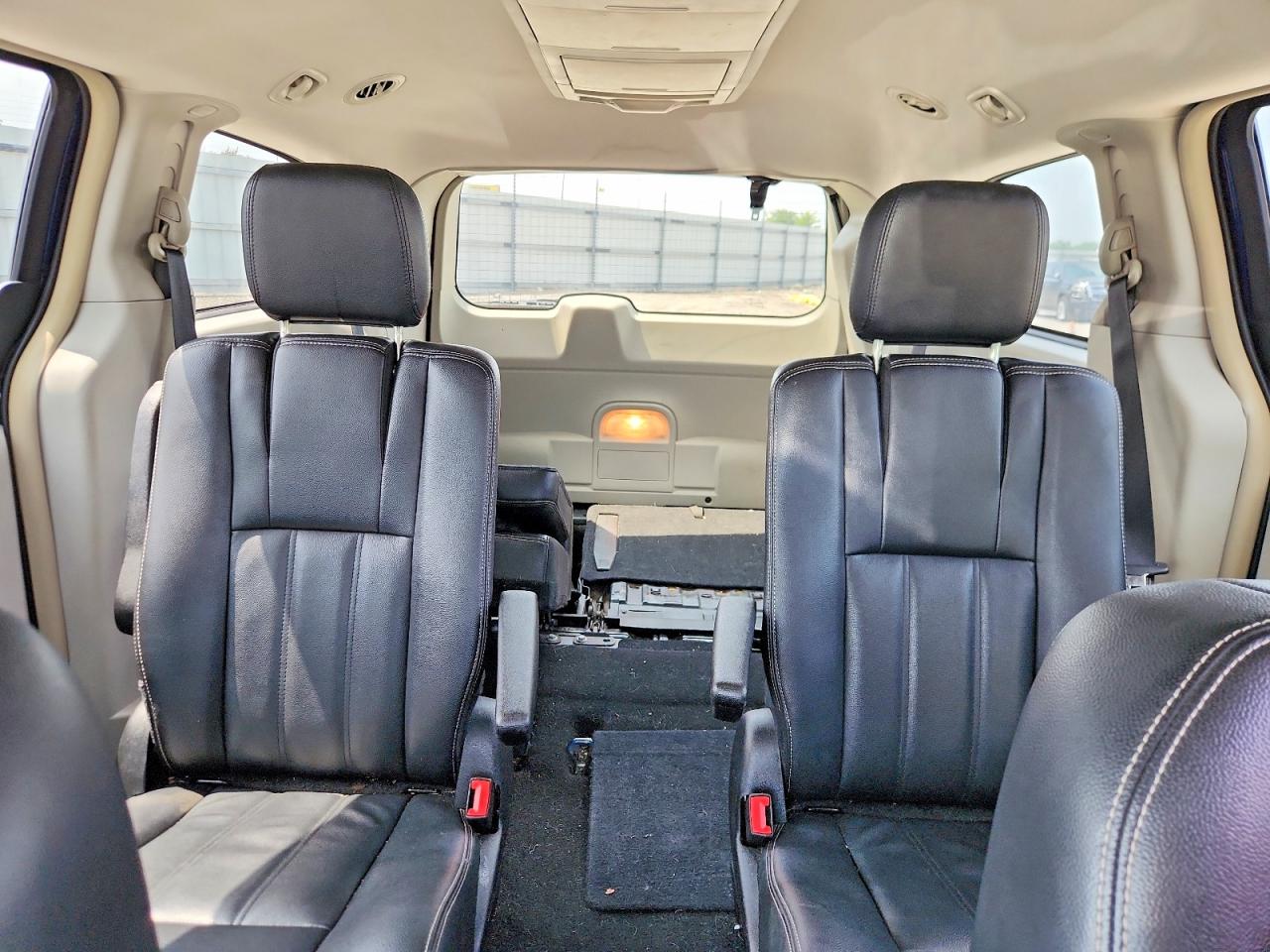 2014 CHRYSLER MINIVAN