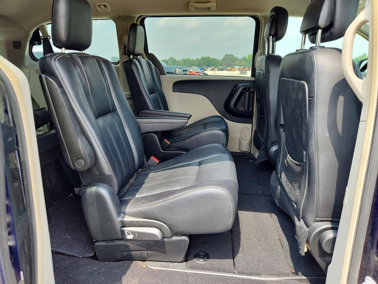 2014 CHRYSLER MINIVAN