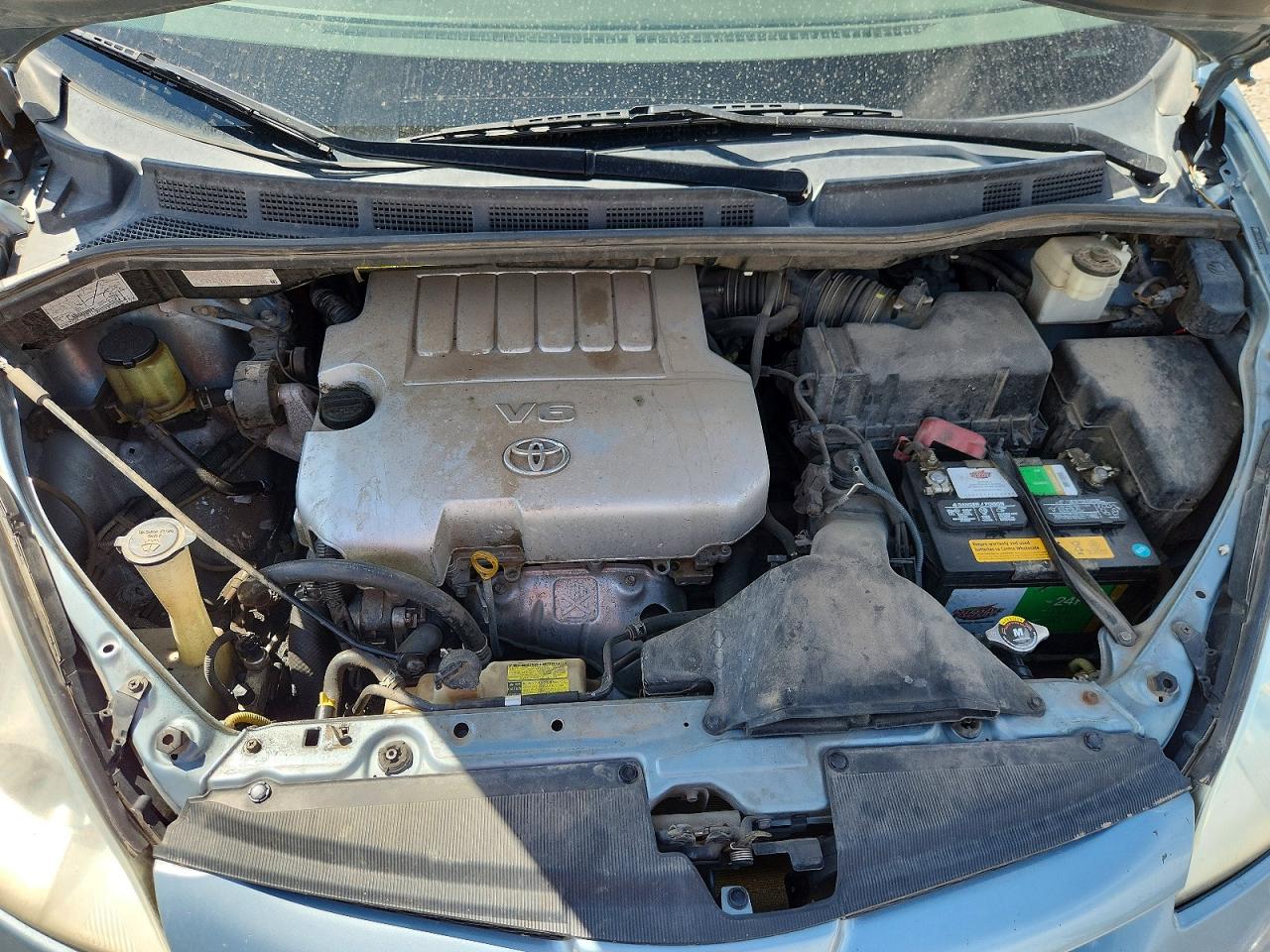 2009 TOYOTA SIENNA