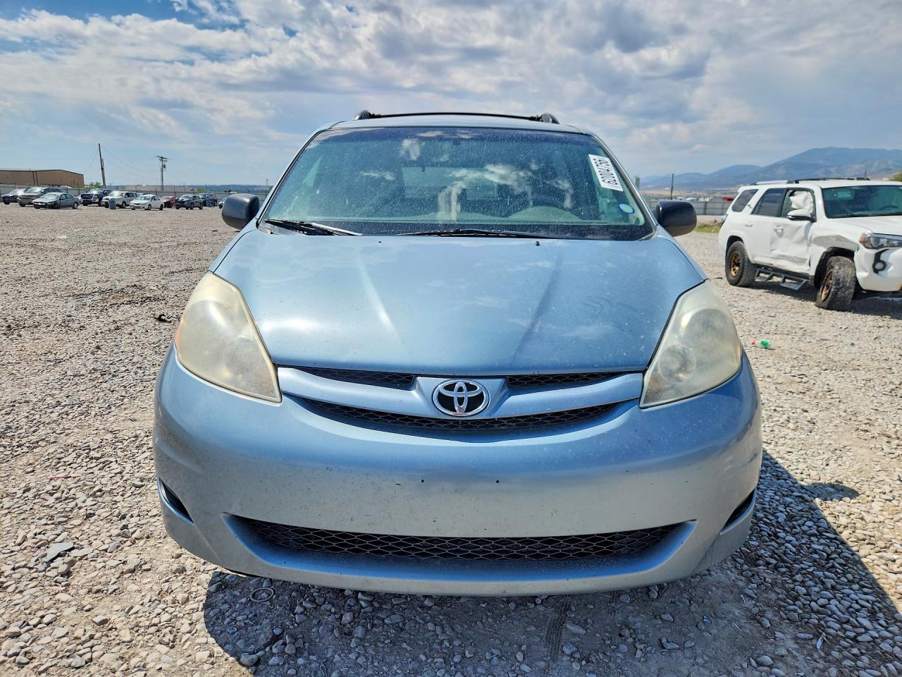 2009 TOYOTA SIENNA