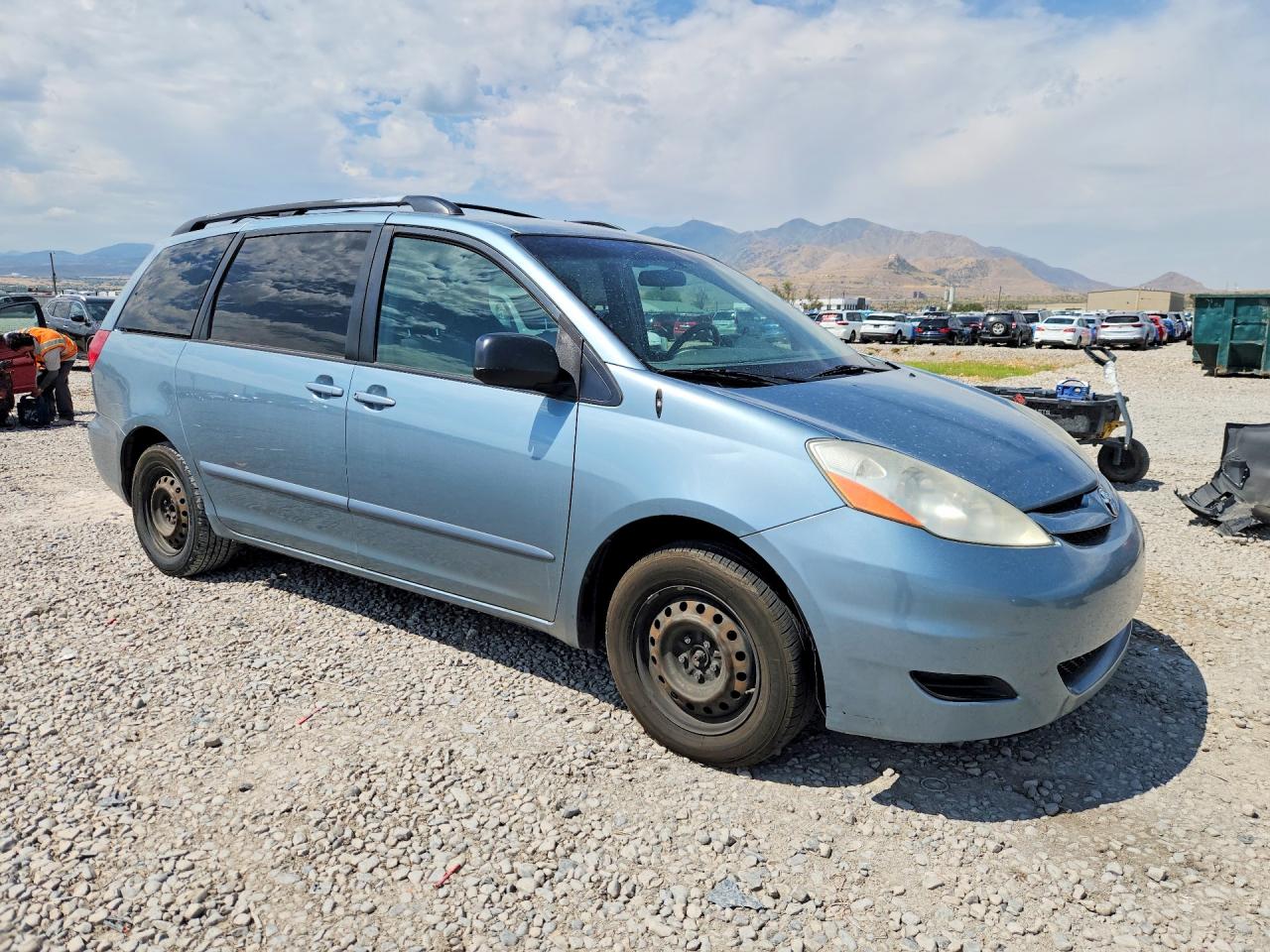 2009 TOYOTA SIENNA