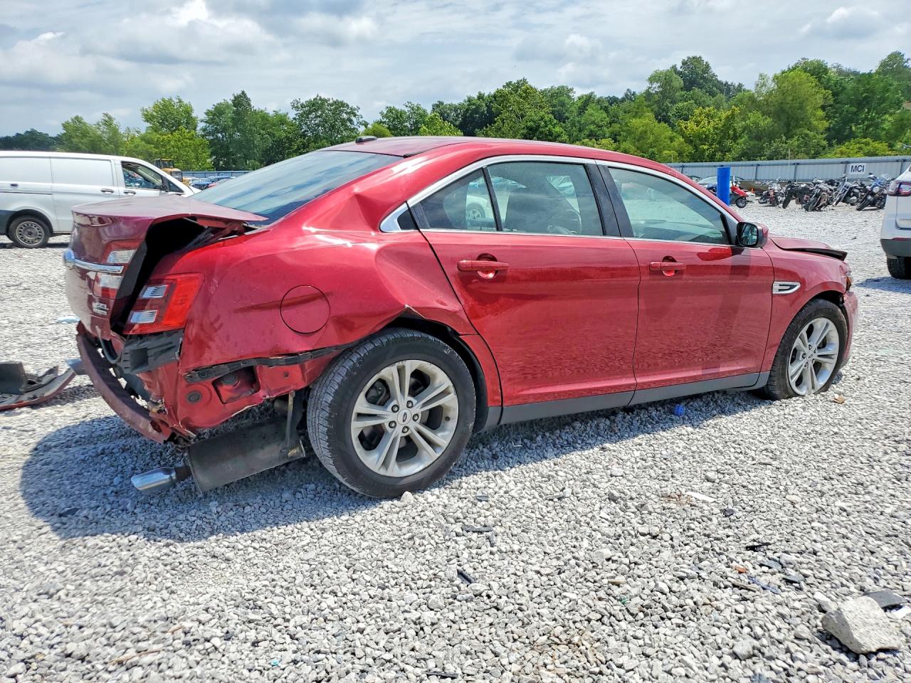2016 FORD TAURUS