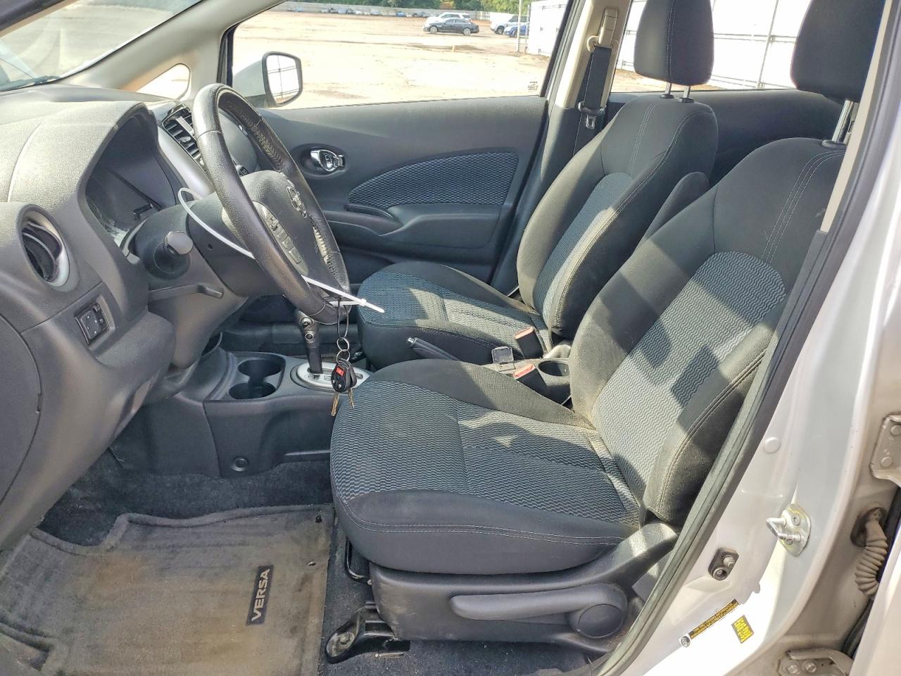 2015 NISSAN VERSA