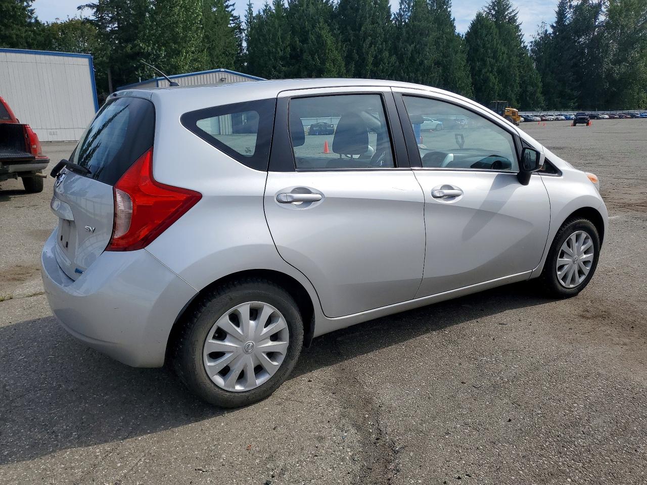 2015 NISSAN VERSA