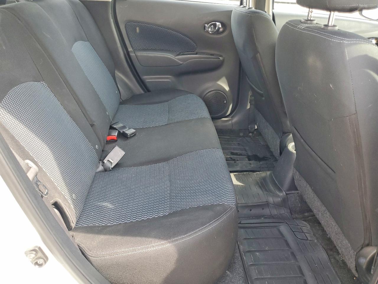 2015 NISSAN VERSA