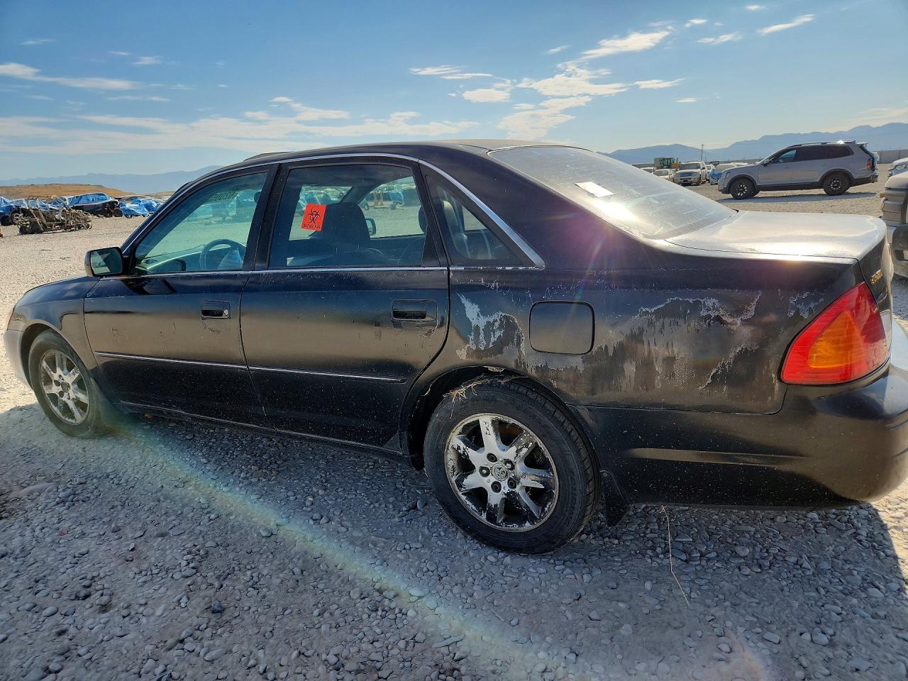 2001 TOYOTA AVALON