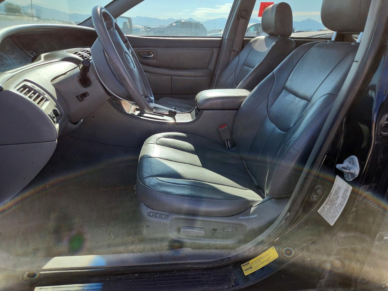 2001 TOYOTA AVALON