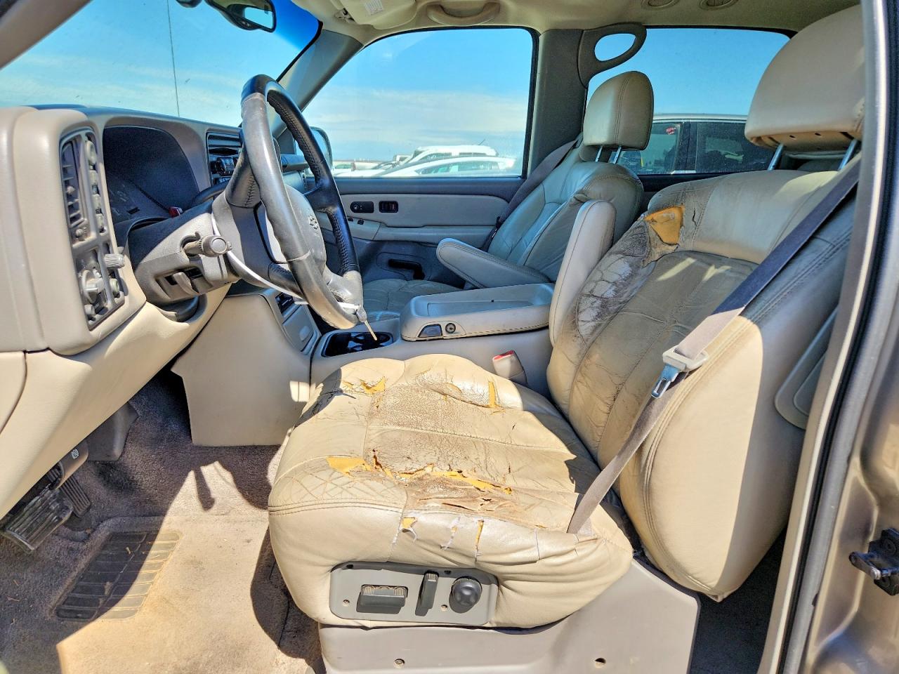 2000 CHEVROLET SUBURBAN