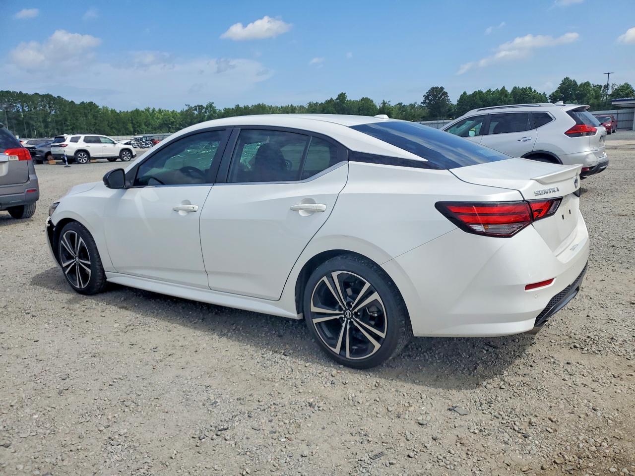 2022 NISSAN SENTRA