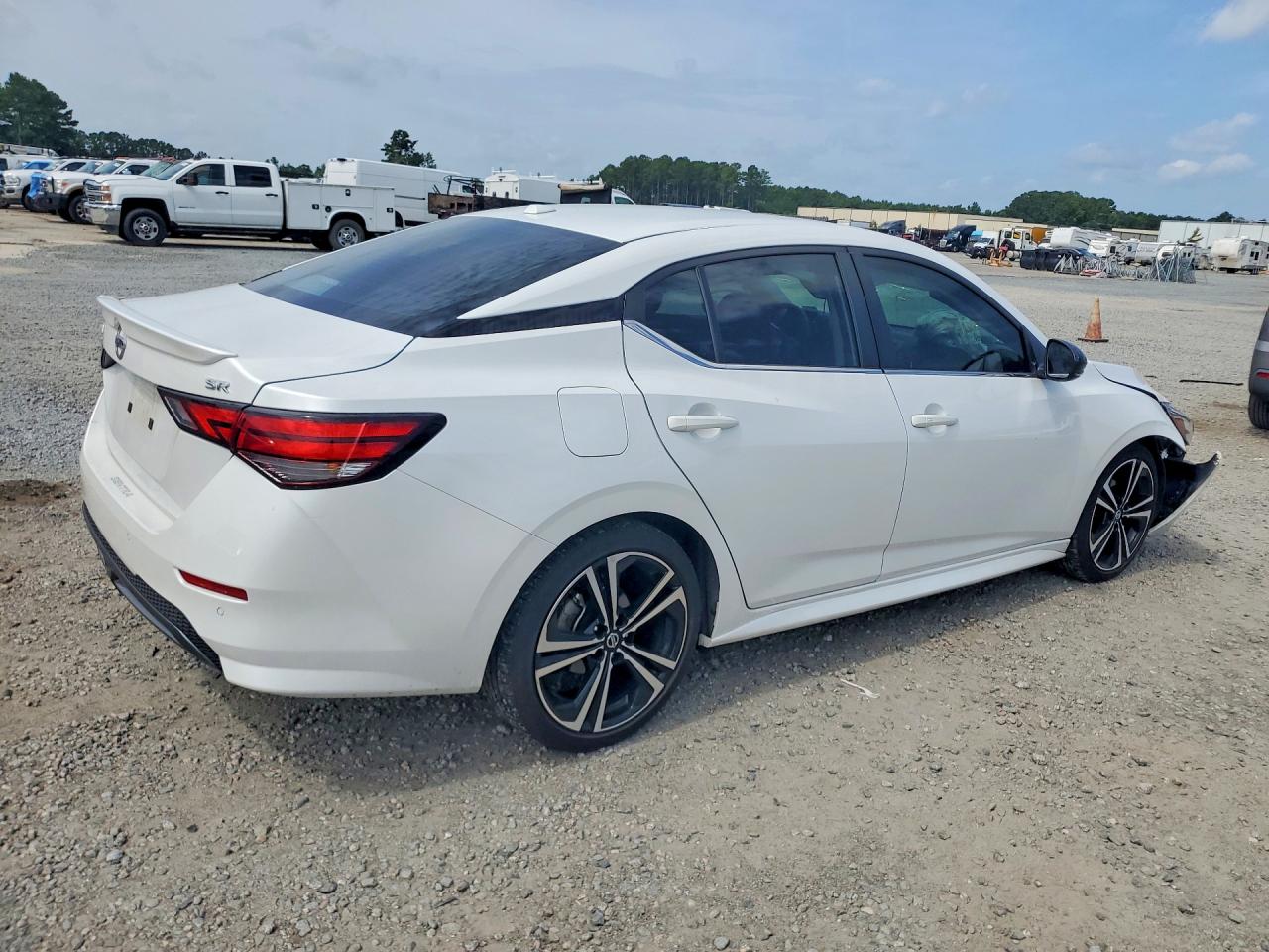 2022 NISSAN SENTRA