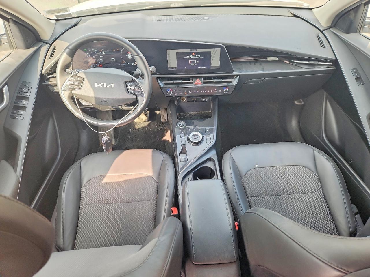 2023 KIA NIRO