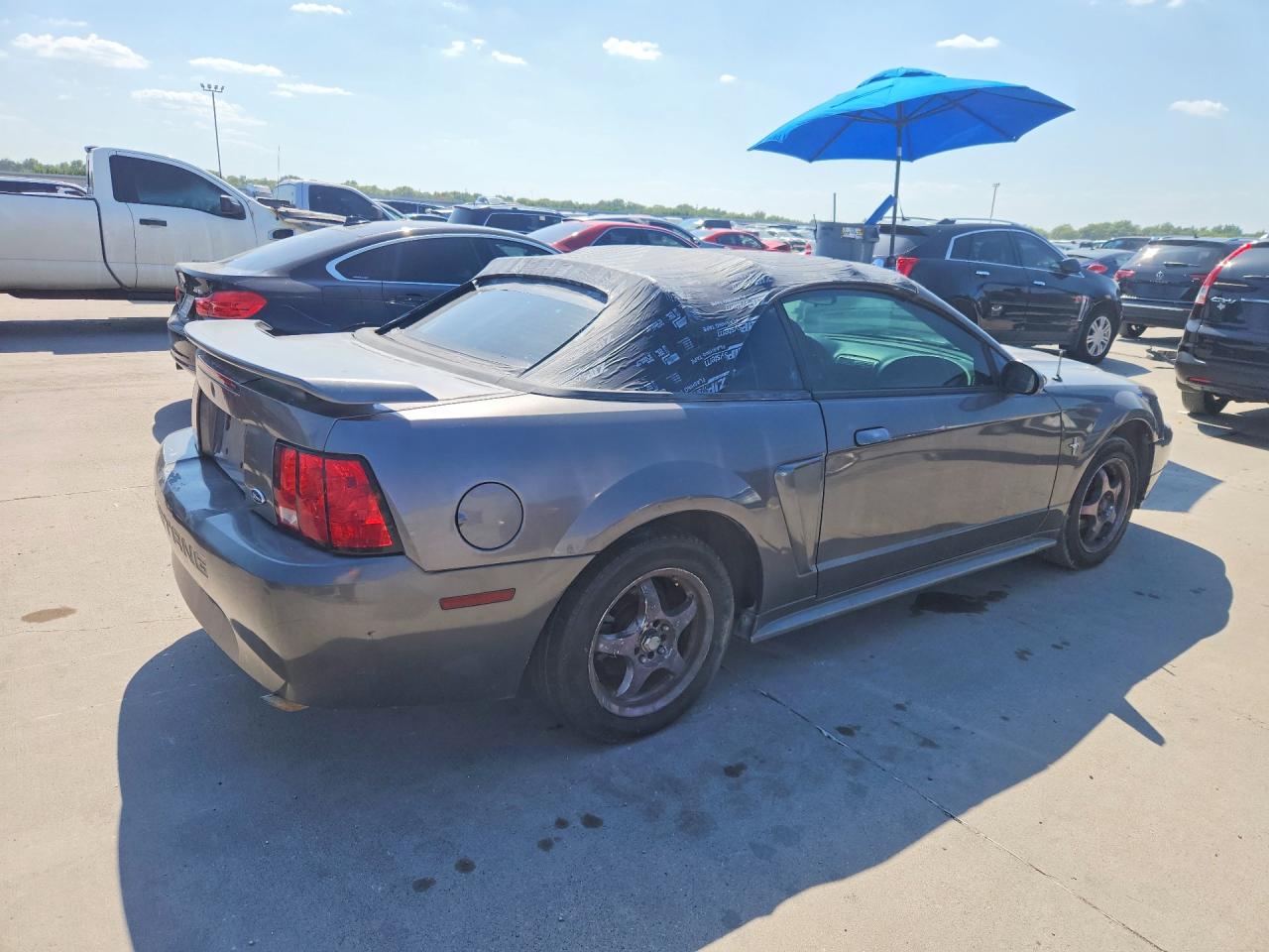 2003 FORD MUSTANG