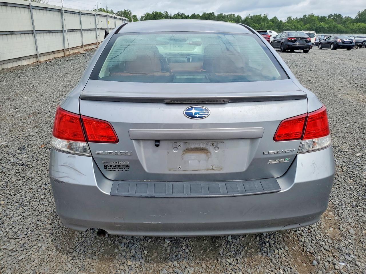 2011 SUBARU LEGACY