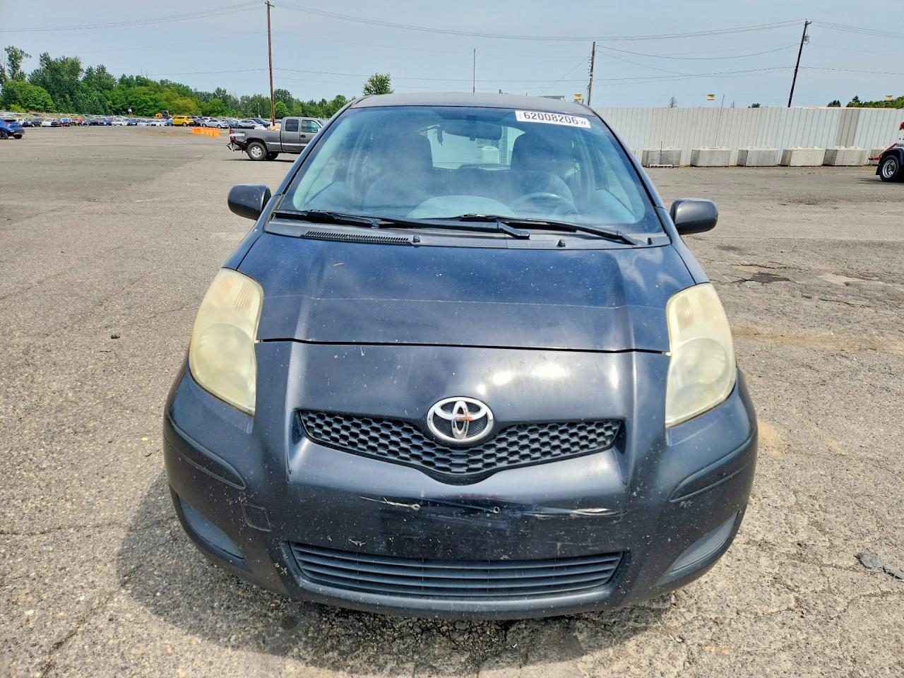 2011 TOYOTA YARIS