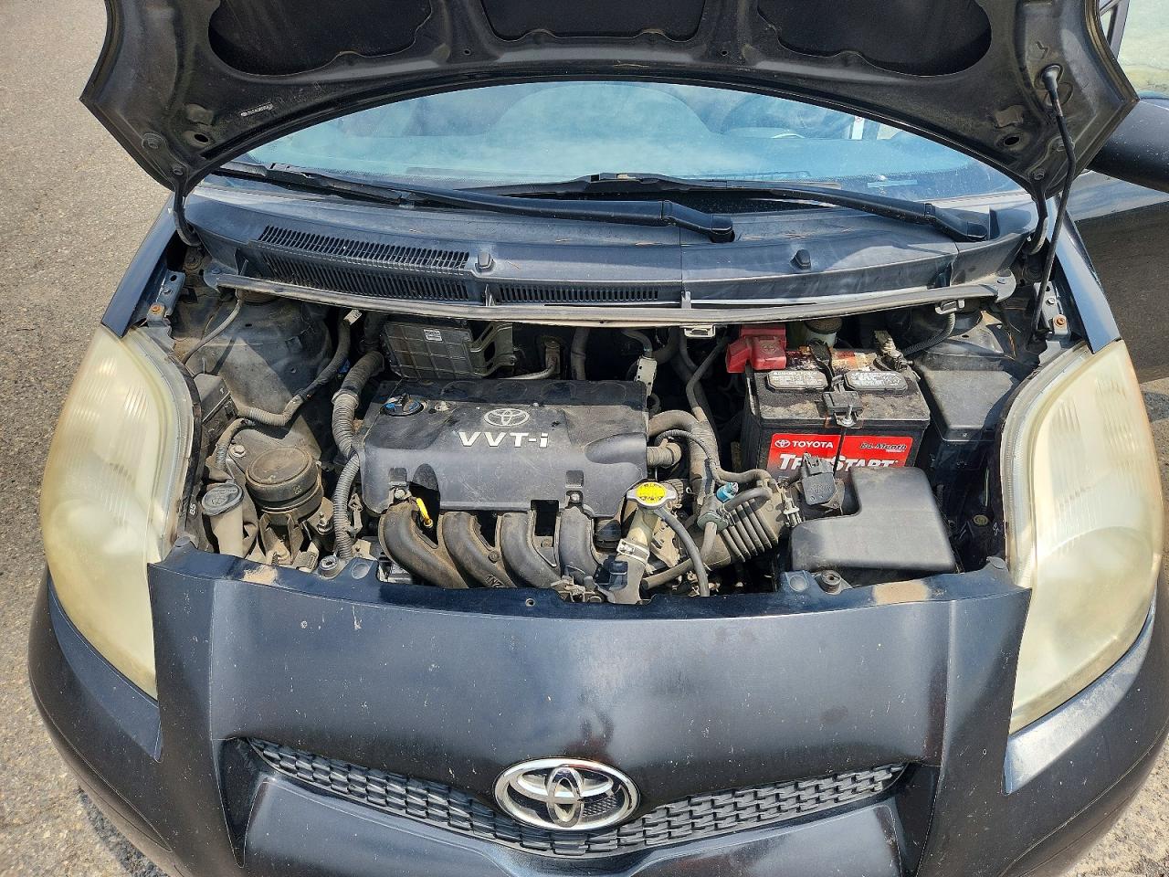 2011 TOYOTA YARIS