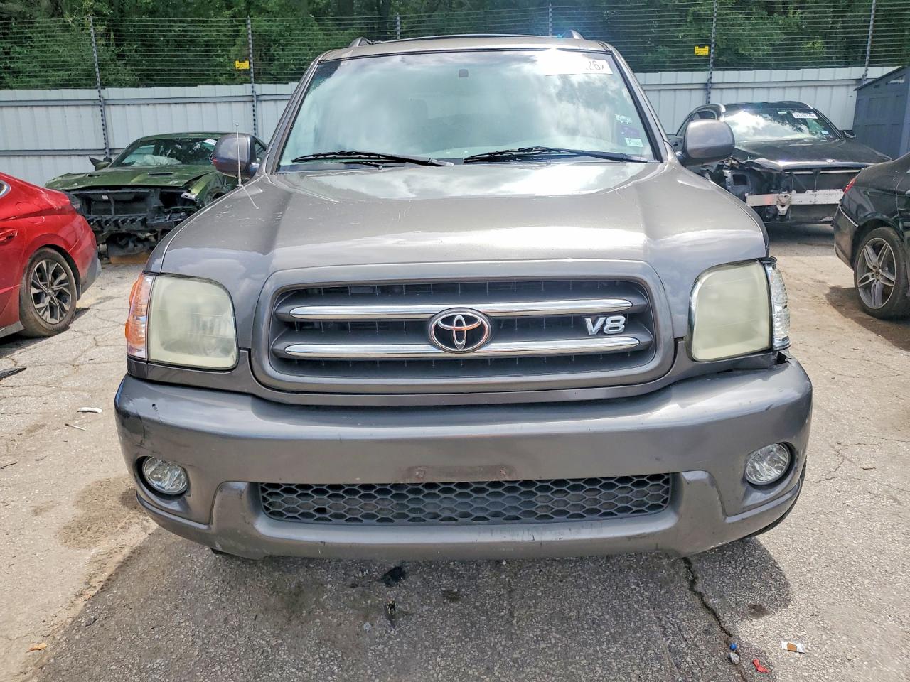 2004 TOYOTA SEQUOIA