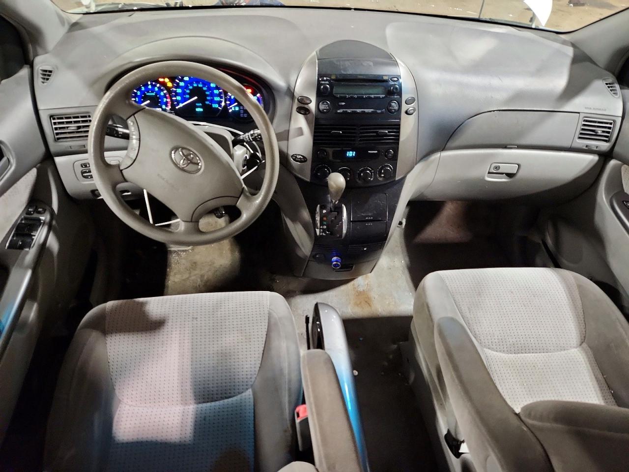 2008 TOYOTA SIENNA